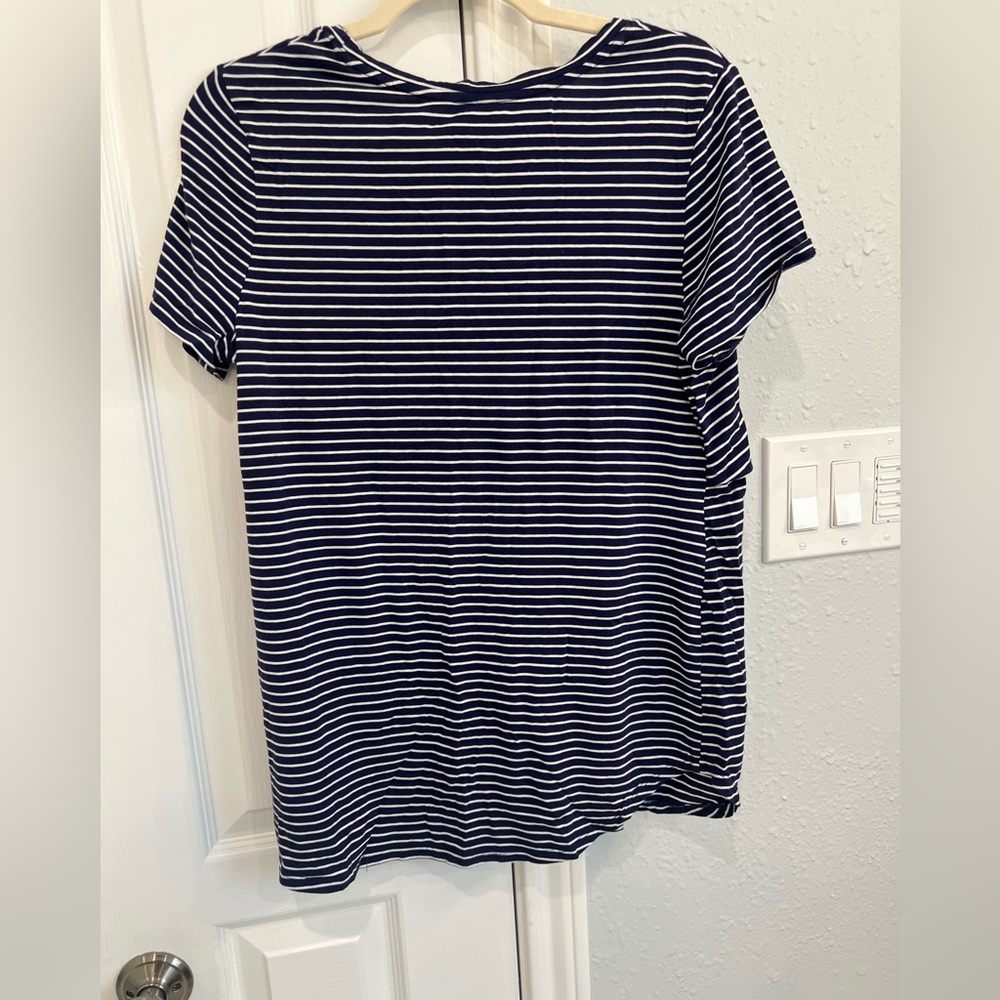 Isabel Maternity by Ingrid & Isabel Navy and White Short Sleeve Top